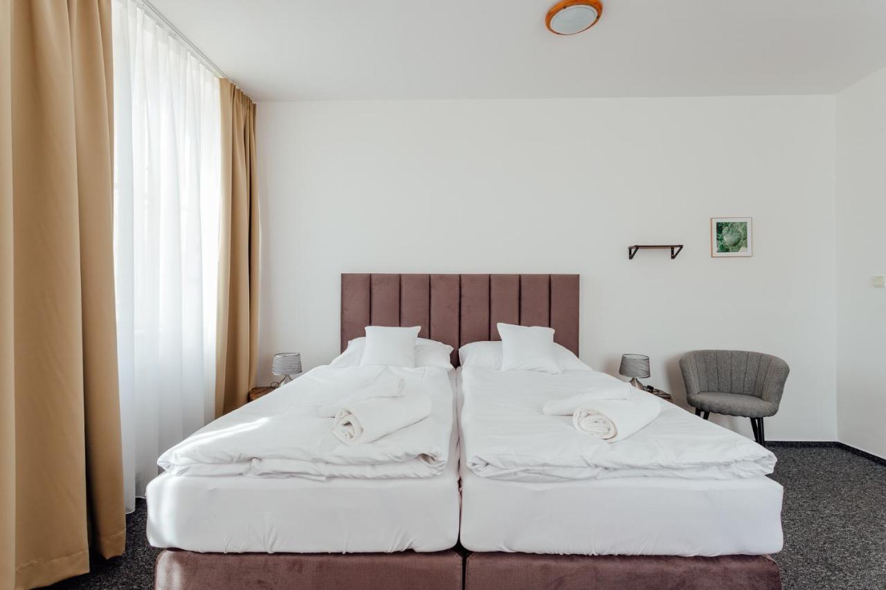 Black M - Penzion - Restauracia Banská Štiavnica Exteriér fotografie