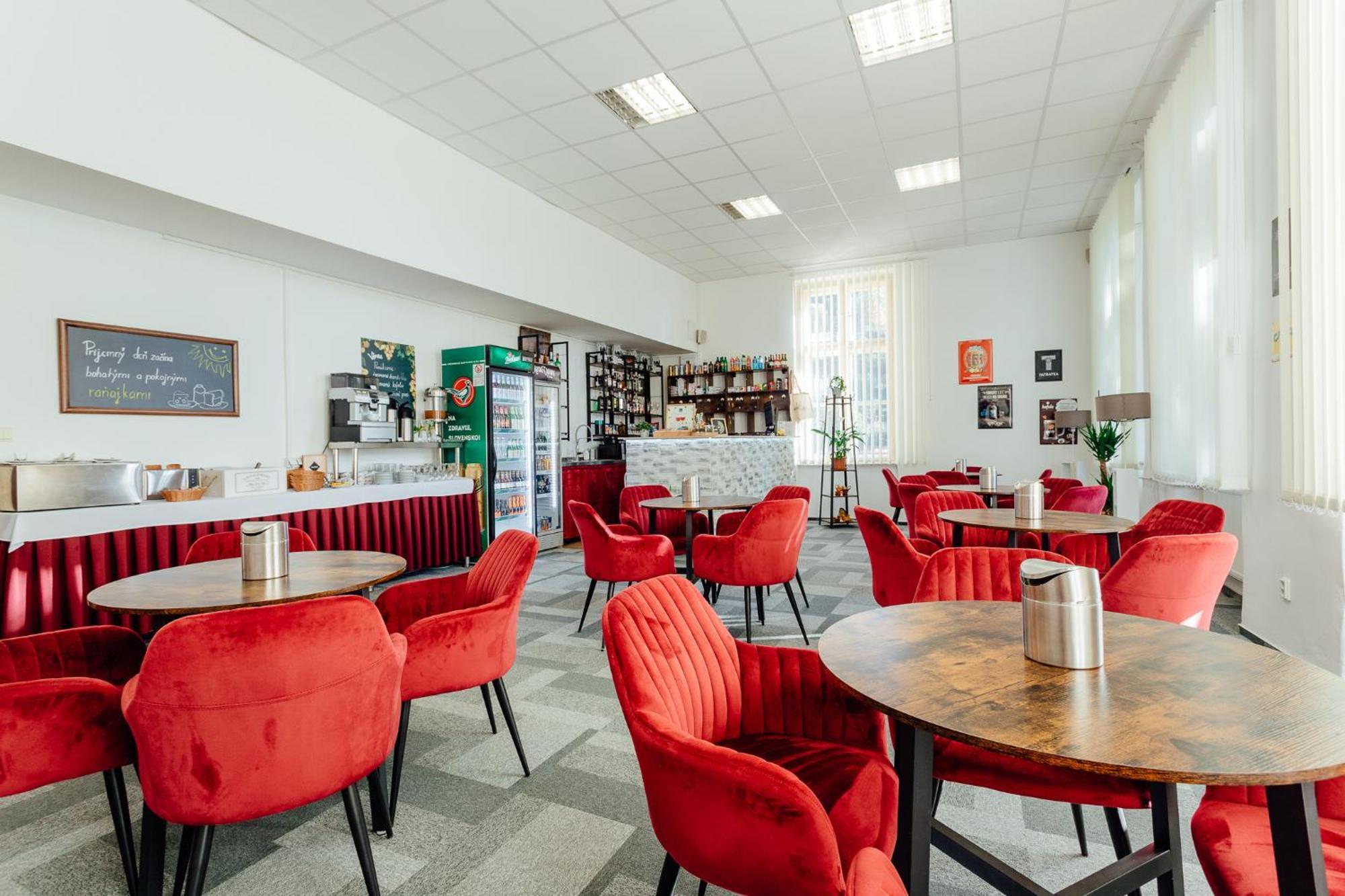 Black M - Penzion - Restauracia Banská Štiavnica Exteriér fotografie